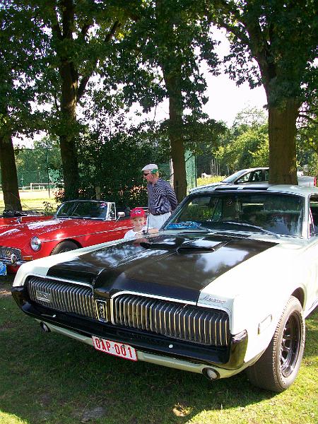 Het bestuur heeft dit uitstekend gezegd, SHOW EN SHINE, en dit alles onder een blakende zon op de locatie De Blookberg te Zutendaal (4).JPG